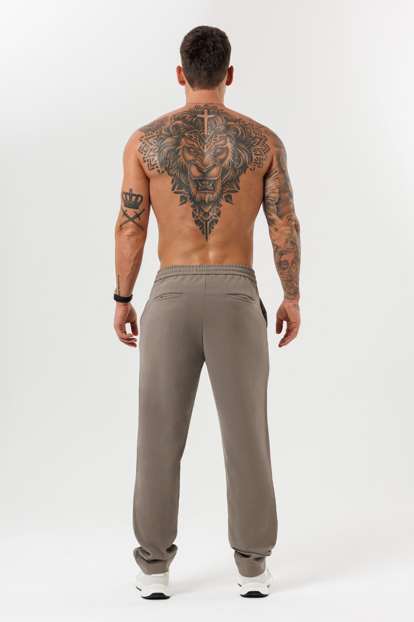 Relaxed Trouser — Taupe