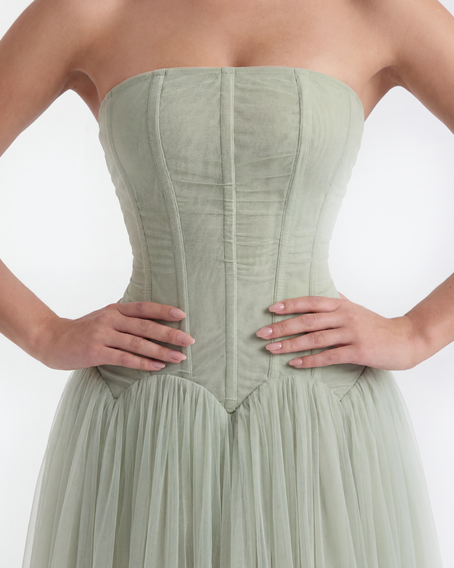 Vestido largo palabra de honor con corsé