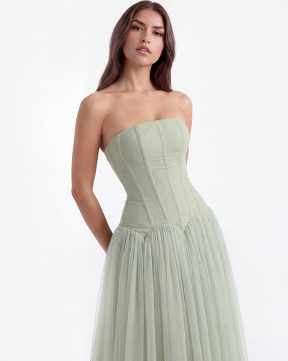 Vestido largo palabra de honor con corsé
