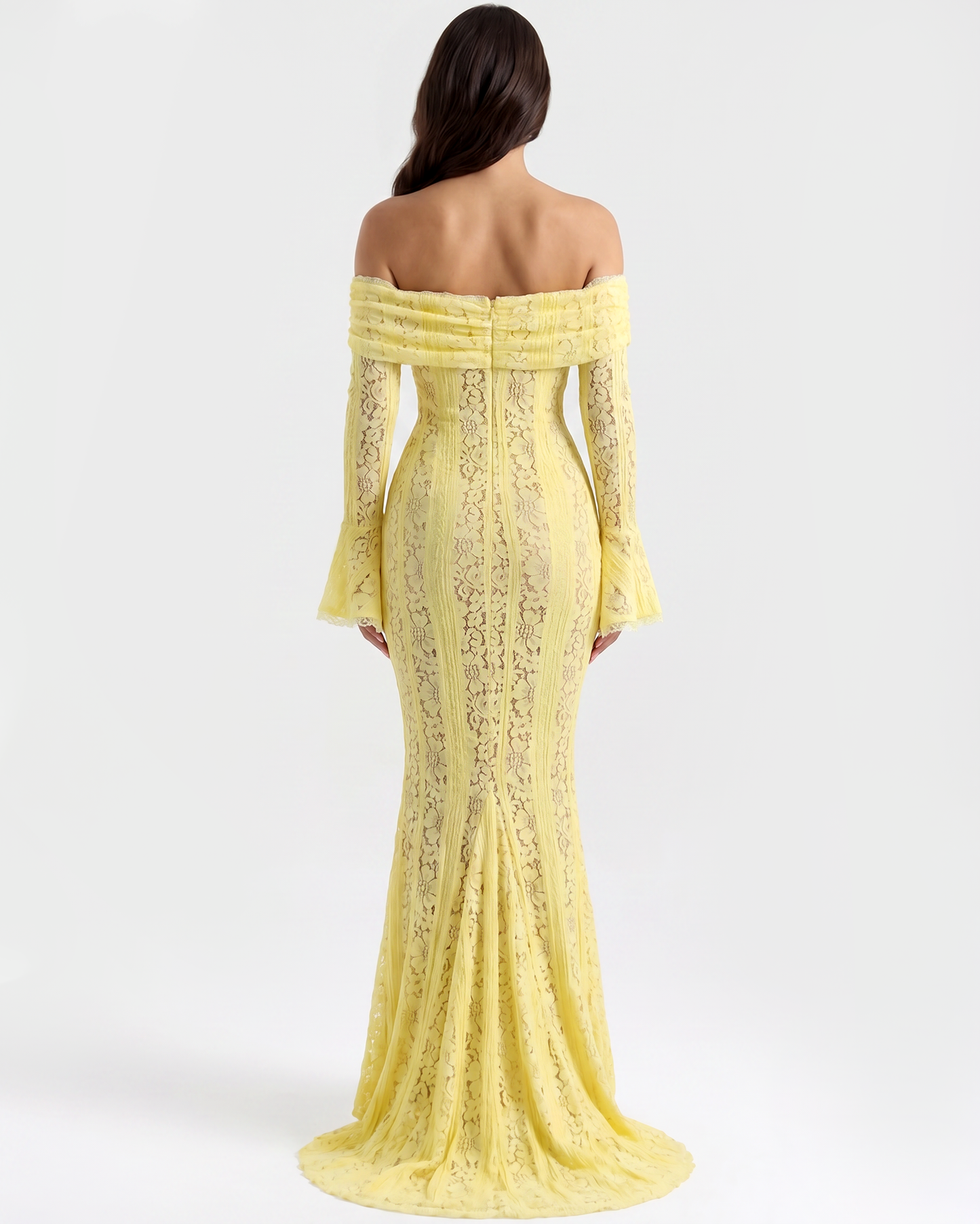 Vestido largo de encaje con escote bardot