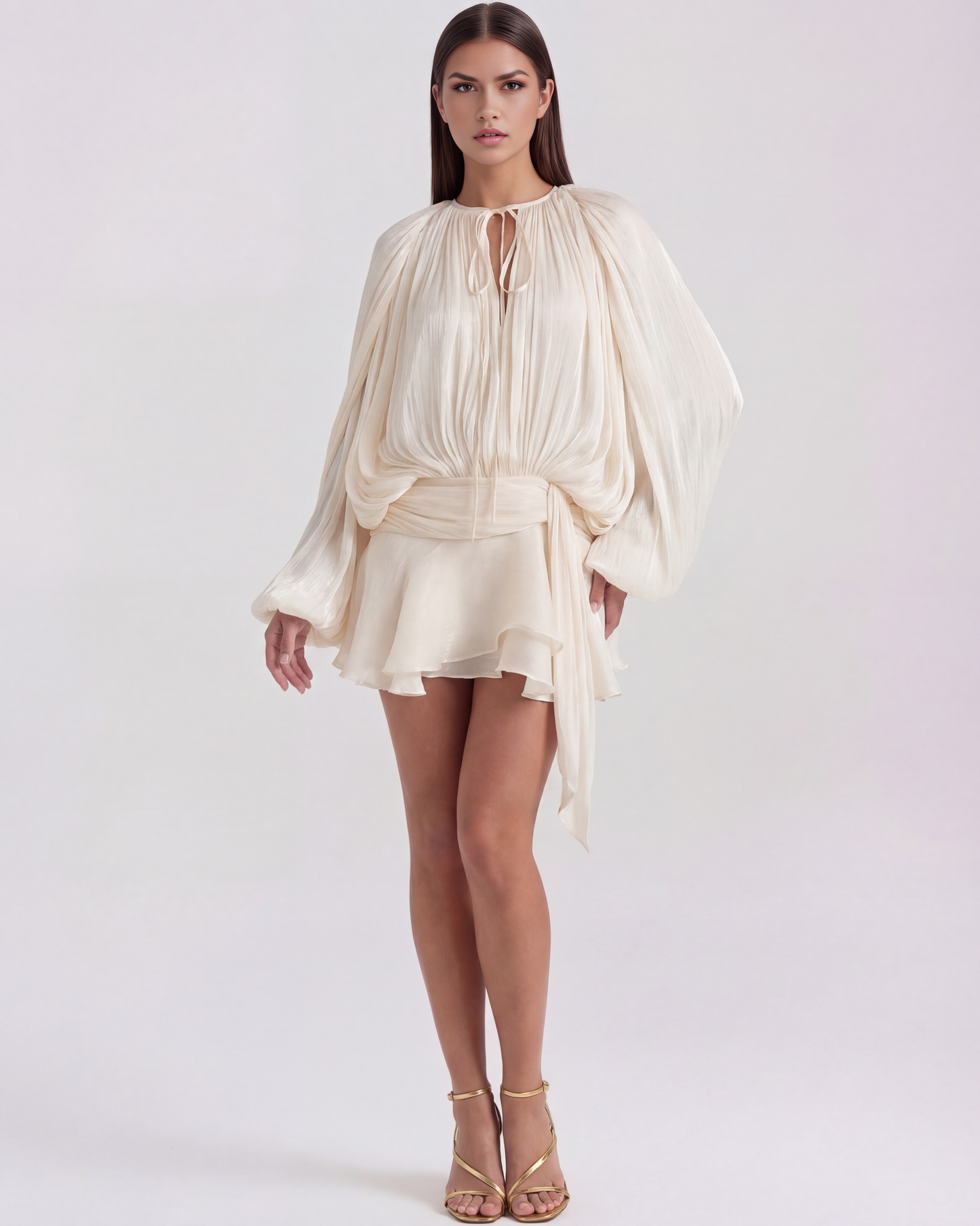 Vestido corto fluido con manga abullonada