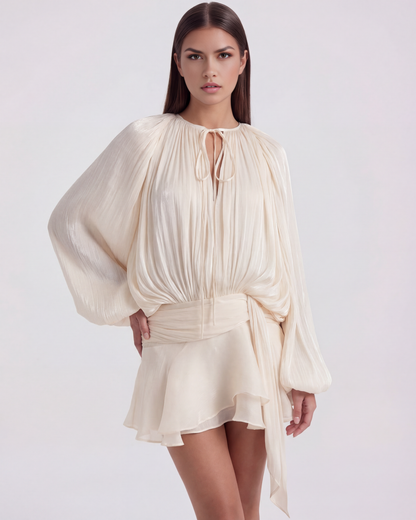 Vestido corto fluido con manga abullonada