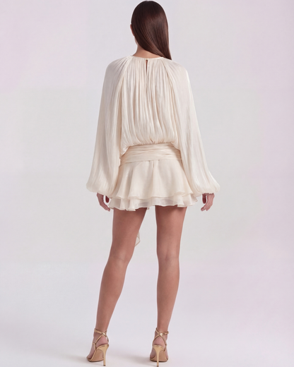 Vestido corto fluido con manga abullonada