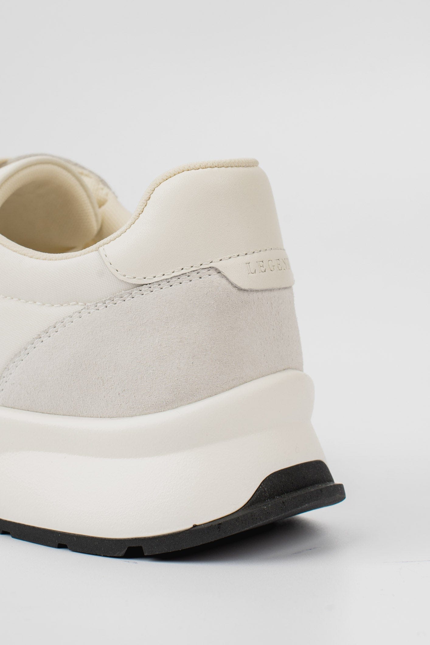 Forma Runner — White