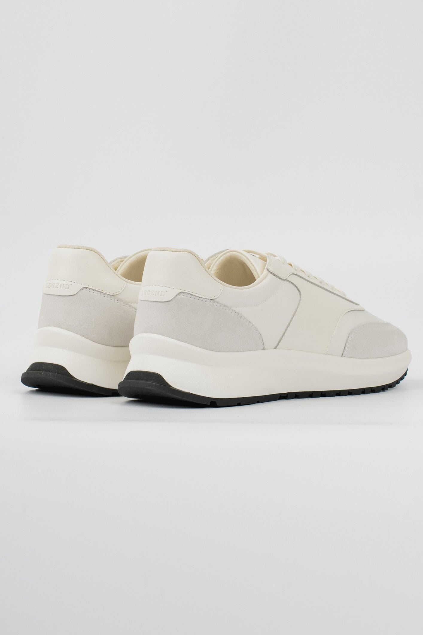 Forma Runner — White