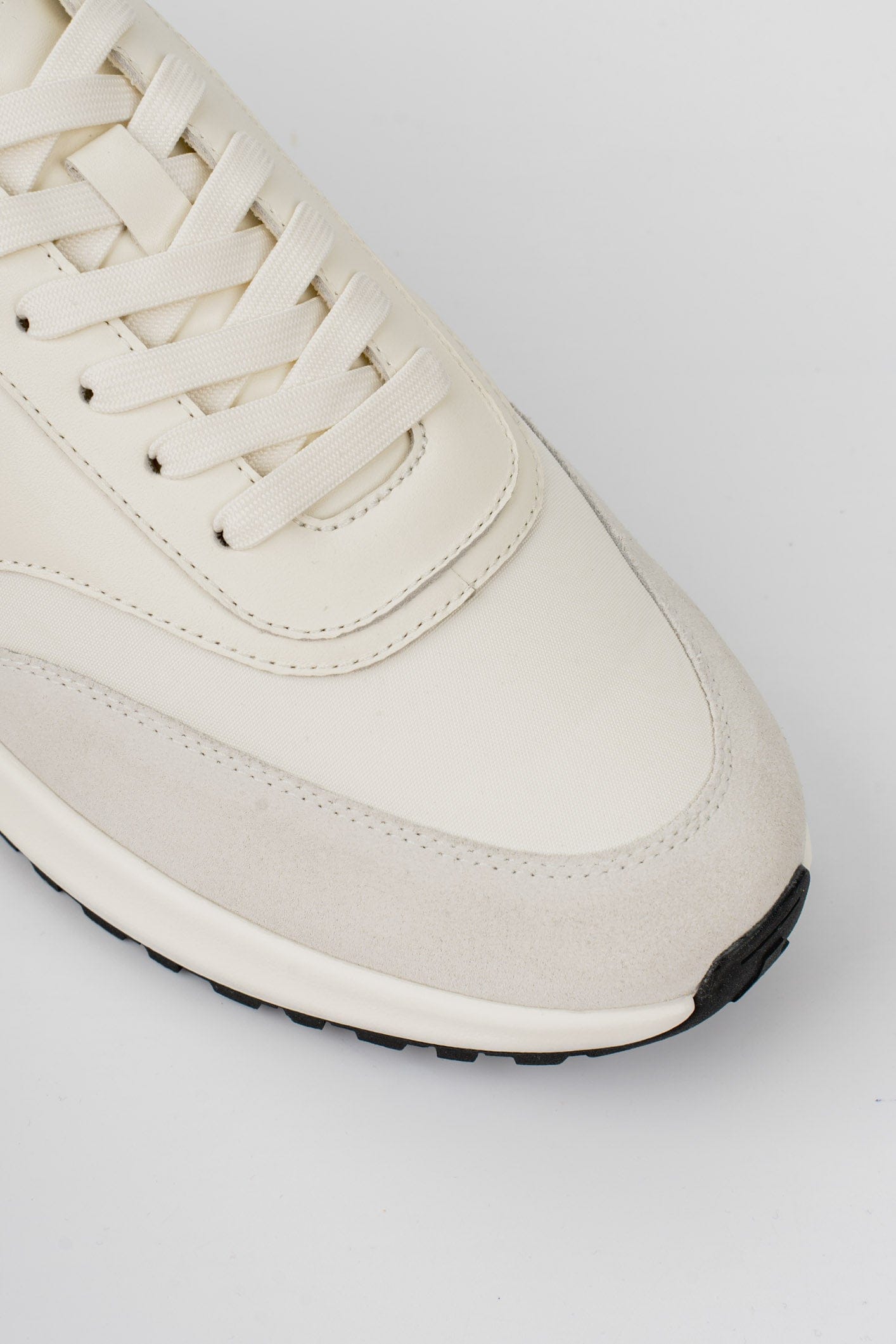 Forma Runner — White