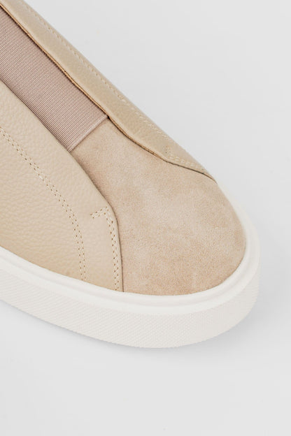 Velora Trainer — Taupe