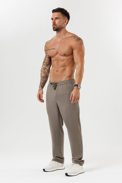 Relaxed Trouser — Taupe